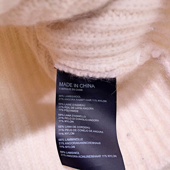 Club Monaco Angora Wool Cropped Cable Knit Turtleneck Sweater Cream Womens Small - Picture 6 of 8